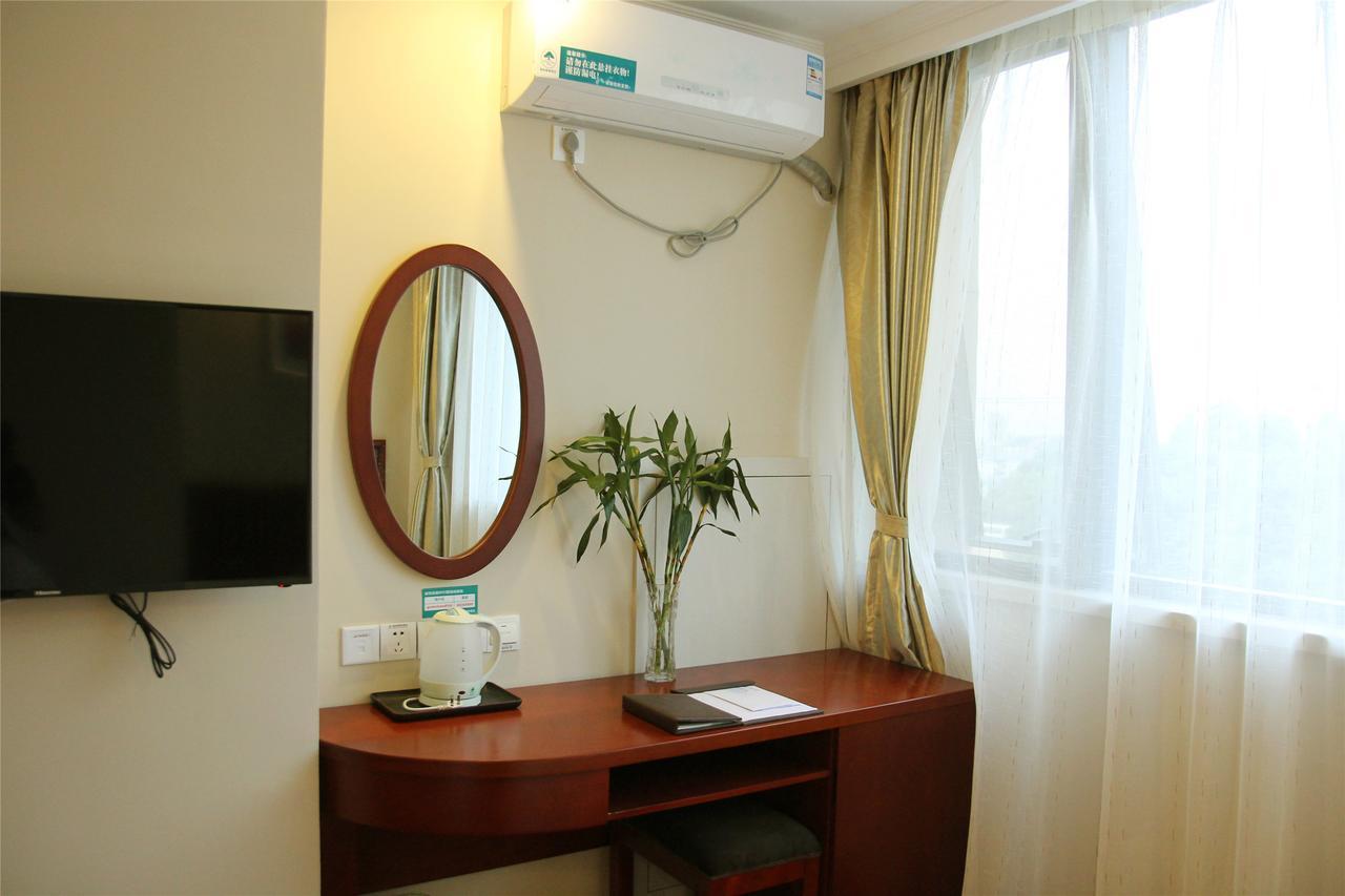 Greentree Inn Zhejiang Jinhua Yiwu International Trade City Changchun Street Shell Hotel Bagian luar foto